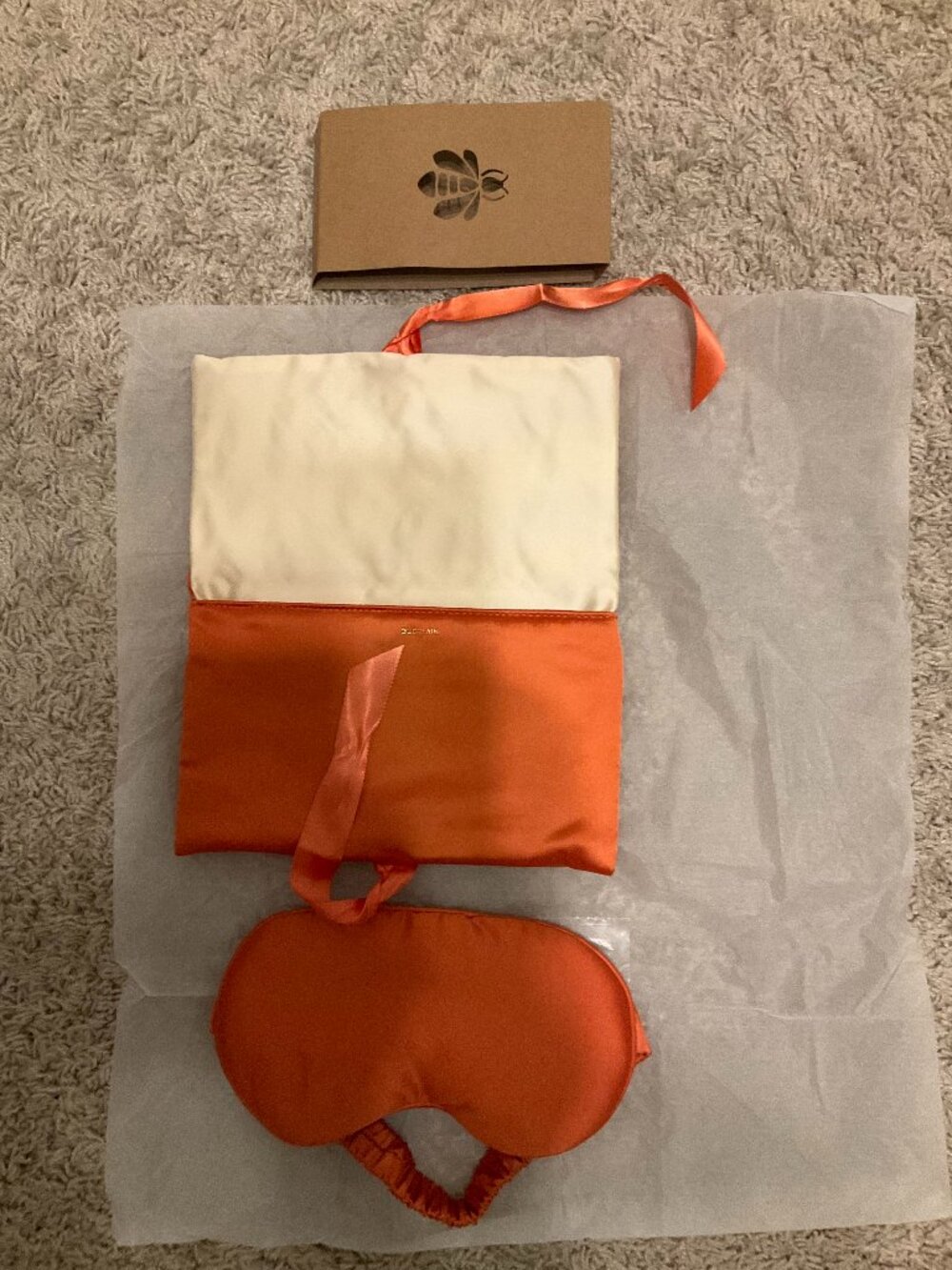 GUERLAIN SLEEP MASK.